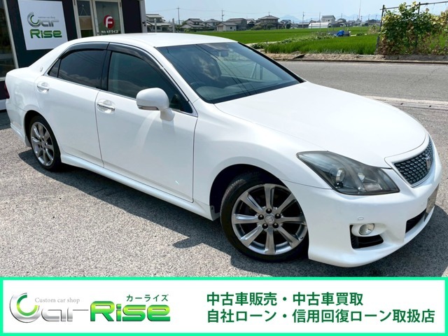 内外装上質車入荷しました。とてもカッコよくて綺麗な1台是非ご来店ください