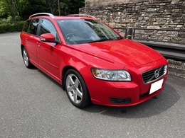 ボルボ V50 2.0 クラシック 女性1オーナー車　禁煙車　黒革　サンルー