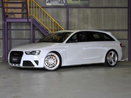 アウディ RS4アバント 4.2 4WD HRE20・アクラポ・KW車高調・cpm