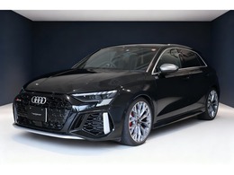 アウディ RS3スポーツバック 2.5 4WD アルミニウムスタイリングPKG　プライバシ