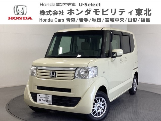 ヒダマリアイボリーの4WD車のN BOXがお手頃価格で展示中！ワンオーナー1年保証付！ギャザズメモリーナビはワンセグバックカメラ対応！USBの接続も可能です！両側のスライドドアは左側は電動で開閉！