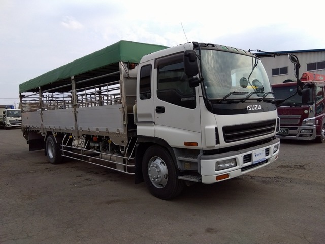 車tukiyo様 いすゞ ギガ 家畜運搬車 KL-CVR80P3 2002年 58.3万キロ (北海道