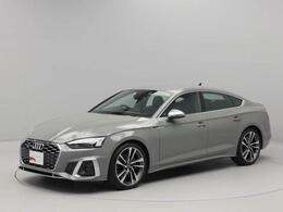 アウディ S5スポーツバック 3.0 4WD 黒ハーフ革スポーツシート　リヤカメラ