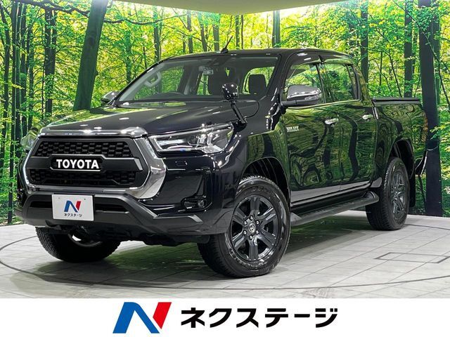 4WD　禁煙車　ディーゼル　ターボ　トノカバー　バックカメラ　衝突軽減