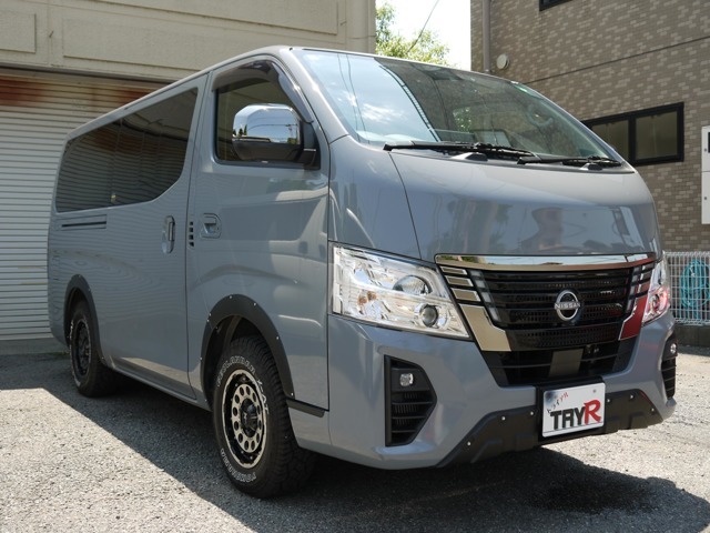 ★グランドプレミアムGXの4WD入庫です★ビックX11型ナビにフリップダウンモニター★左側パワスラ★ベットキット付★ナイトロパワー15インチアルミ★薄型オーバーフェンダーにフロント＆リアバンパーガード付