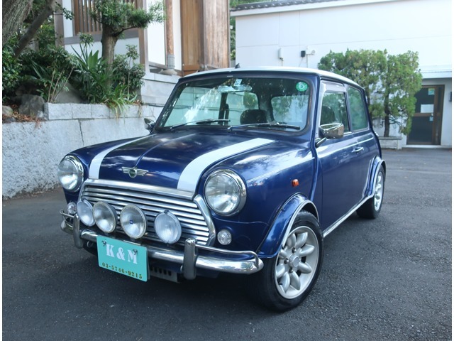 当店は東京都品川区で創業25年になる「輸入車」「旧車」のセレクトショップです。法定整備と保証付きですので遠方のお客様も安心してご利用ください。業販も可能です。お気軽にお問い合わせください。