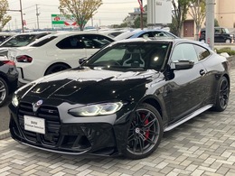 BMW M4クーペ コンペティション M xドライブ 4WD Mカーボンバケットシート　エクステリアP