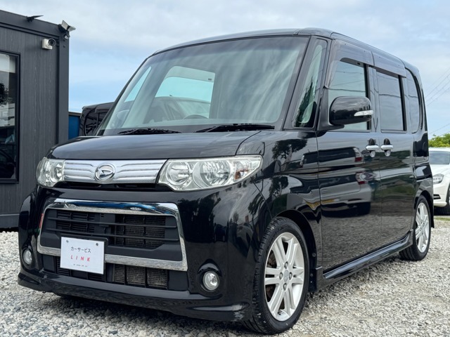 23年式、後期モデル、タントカスタム入庫しました！走行距離91.500km☆ボディカラーは黒のX07です。グレードはカスタムRS