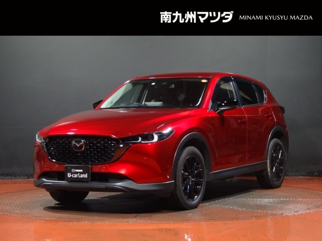中古車専門再生工場にて熟練専任スタッフが丁寧に清掃、仕上げを実施しております。また、お客様に安心してご検討いただける様、公取協が定める基準に基づき車両検査を実施し、車両状態評価証を発行しております。