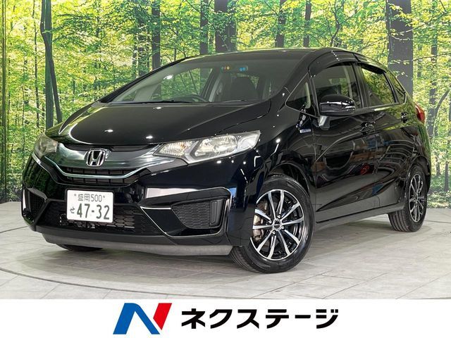 禁煙車　SDナビ　ETC　Bluetooth　スマートキー　地デジ