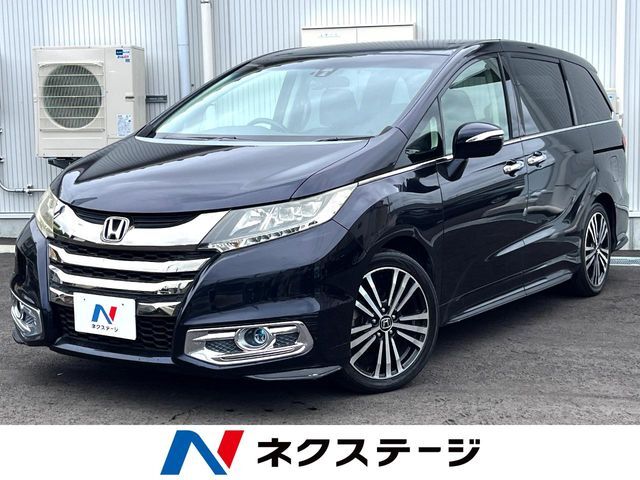 両側電動ドア　純正DVDナビ　後席モニター　バックカメラ　禁煙車