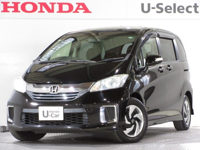 ワンオーナー車のフリードハイブリッド (ジャストセレクション)が入庫です。2025年、24年、23年、22年、21年に当社自社工場にて法定点検を実施しております。過去の整備は記録簿での確認ができます。