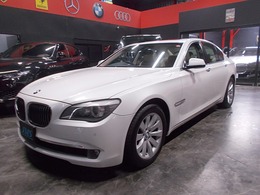 BMW 7シリーズ 740i ディーラー整備車両　整備記録簿　キセノン