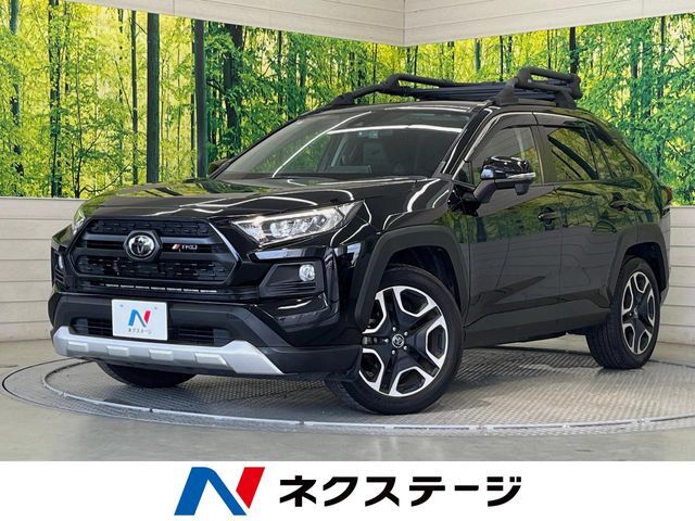 4WD　サンルーフ　純正9型SDナビ　トヨタセーフティセンス　禁煙車