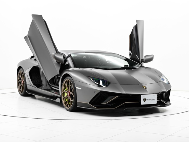 Aventador LP780-4 Ultimae Coupeのご紹介です。