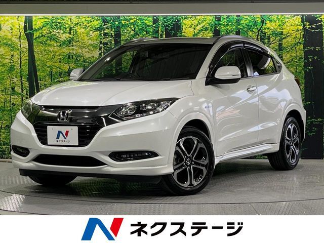 禁煙車　衝突軽減　純正ナビ　バックカメラ　シートヒーター　LEDライト