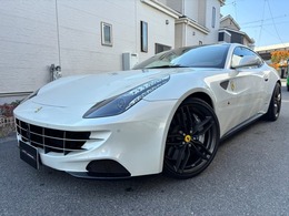 フェラーリ FF F1 DCT 4WD ビアンコイタリア　　前後リフター