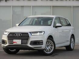 アウディ Q7 2.0 TFSI クワトロ 4WD 7シーターパッケージ 認定中古車