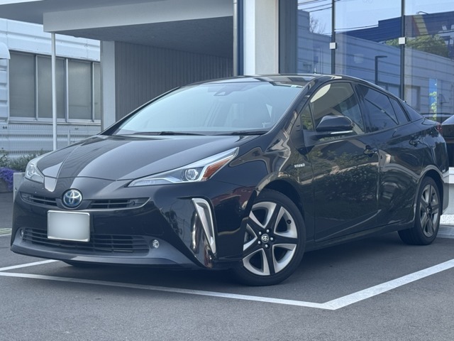 TRUSTAUTO・GOENAUTOでは99％の在庫が買取直販方式で仕入れをおこなっております。そのため日本きれいな状態で故障のない良質なお車をご提供できます。