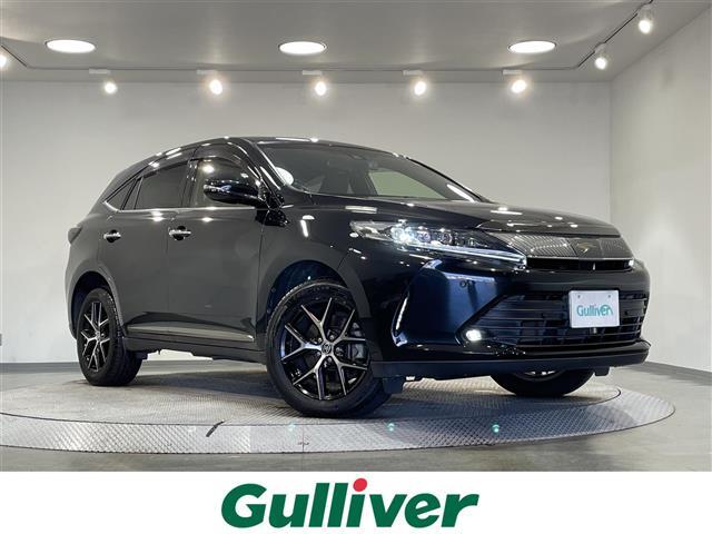 純正9インチナビ　サンルーフ　衝突軽減ブレーキ　レーダークルーズコントロール　車線逸脱警報　クリアランスソナー　パワーバックドア　ハーフレザー　ドライブレコーダー　ETC　パワーシート　フロアマット