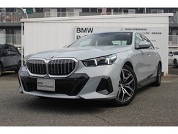 BMW 5シリーズ 523d xドライブ Mスポーツ ディーゼルターボ 4WD デモカー　レザーインテリア
