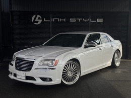 クライスラー 300 リミテッド+ 正規ディーラー車　右H　純正ナビゲーショ