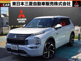 三菱 アウトランダー PHEV 2.4 P 4WD サンルーフ　マイパイロット　BOSEサウンド