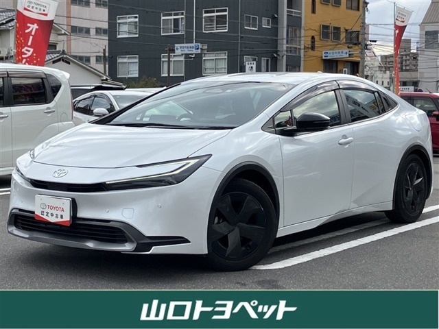 プリウスU　パールマイカ入荷しました☆