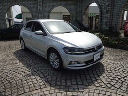 フォルクスワーゲン ポロ TSI ハイライン ワンオーナー　禁煙車　純正フルセグナビ