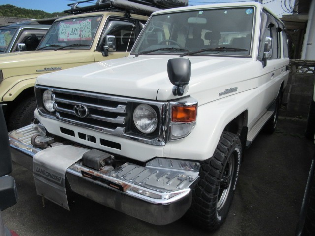 トヨタ ランドクルーザー70 4.2 LX ディーゼル 4WD 2001年 17.7