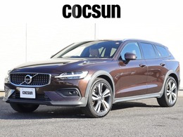 ボルボ V60クロスカントリー T5 AWD プロ 4WD パノラマガラスサンルーフ