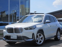 R6　BMW　BMW　iX1