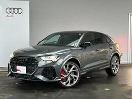 アウディ RS Q3スポーツバック 4WD 