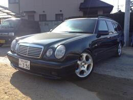 メルセデス・ベンツ Eクラスワゴン E230ステーションワゴン 