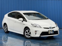 トヨタ プリウス 1.8 S 走行距離13800キロ/ナビ/ETC/バックカメラ