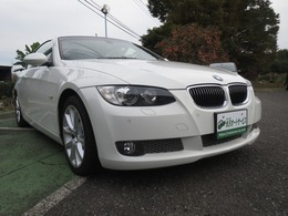 BMW 3シリーズカブリオレ 335i 黒革シート　電動オープン　純正ナビ