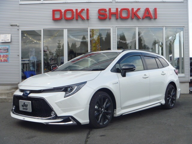 トヨタ カローラツーリング 1.8 ハイブリッド WxB E-Four 4WD