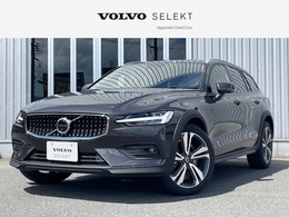 ボルボ V60クロスカントリー ウルトラ B5 AWD 4WD 認定中古車・弊社試乗車・禁煙車・Harman/K