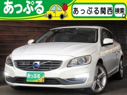 ボルボ V60 D4 クラシック ディーゼルターボ 禁煙車　サンルーフ　黒革シート　純正ナビ