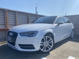 アウディ A3スポーツバック 1.4 TFSI BKレザーシートS3 WHEEL