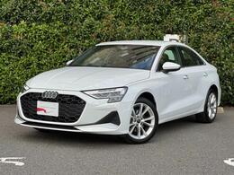 アウディ A3セダン 30 TFSI アドバンスト コンビニエンスアシスタンスパッケージ　ナ