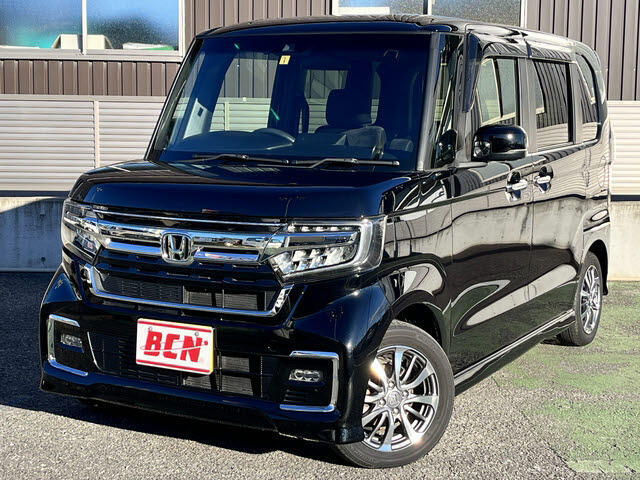 ご好評につき、お得なパック販売も継続中！！保証・定期点検・次回車検の基本料金・登録費用・車庫証明・希望ナンバー・ロードサービス等大切なお車を末永くお乗り頂けます！！（遠隔地除く）