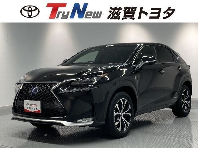エッジの効いたシャープなラインが際立ち存在感のあるカッコ良いデザインのNX300hです。