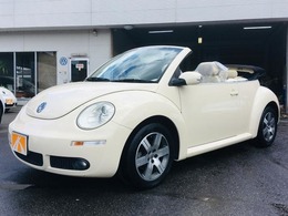 フォルクスワーゲン ニュービートルカブリオレ LZ 2006年後期モデル　純正アルミ　幌新品張替