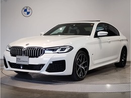 BMW 5シリーズ 523i Mスポーツ 1オーナーブラックレザーガラスサンルーフ