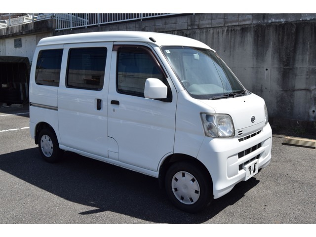 当店の車輌は全車安心の保証付で販売しております。ご購入も安心してお乗り頂ける上質車を多数取り揃えております。