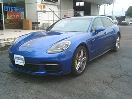 ポルシェ パナメーラスポーツツーリスモ 4 Eハイブリッド PDK 4WD ターボHV　スポーツクロノパッケージ　パノ