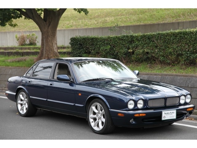 ジャガー XJ XJR 4.0 スーパーチャージド V8 2003年 4.4万キロ