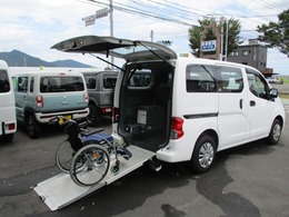 日産 NV200バネット 1.6 チェアキャブ 車いす1名仕様 3人掛けリアシートタイプ 片側電動スライドドア　電動固定装置