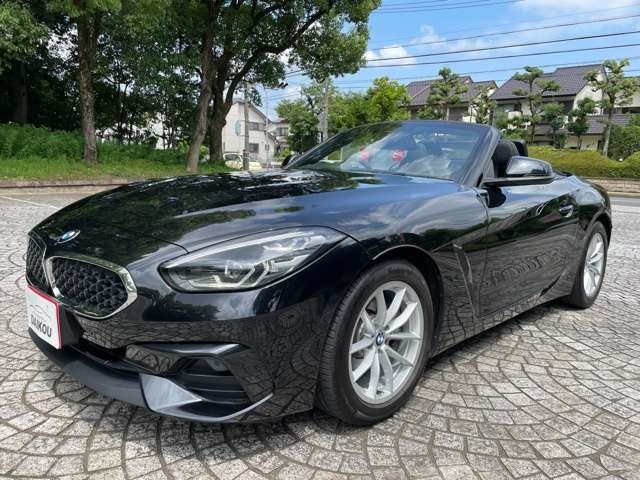 BMW　Z4現行モデル（G29肩）Sドライブ2.0i入荷しました。営業時間は10-17時になります。営業時間外のお電話は翌日10-11時に折り返しさせていただきます。
